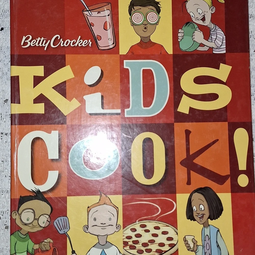 Kids Cook! Betty Crocker Spiral Bound Hardcover 2007 Recipes Techniques Age 8-12